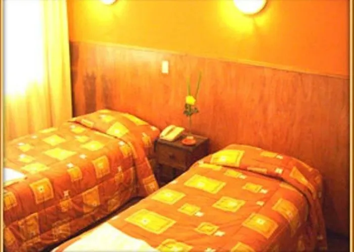 Tambo Hotel 2*